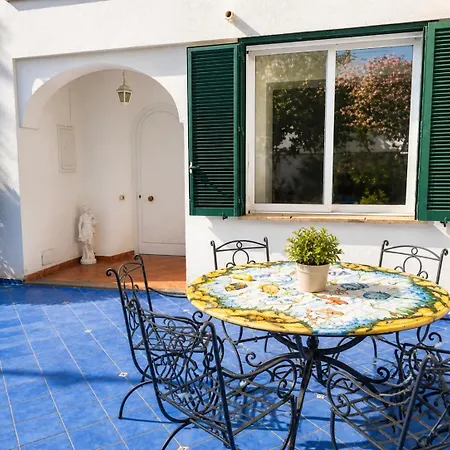 Domus Pannella - Endless Summer * Lacco Ameno (Isola d'Ischia)